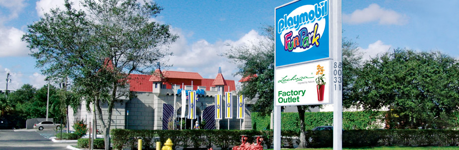 LECHUZA Factory Outlet at PLAYMOBIL FunPark, Florida